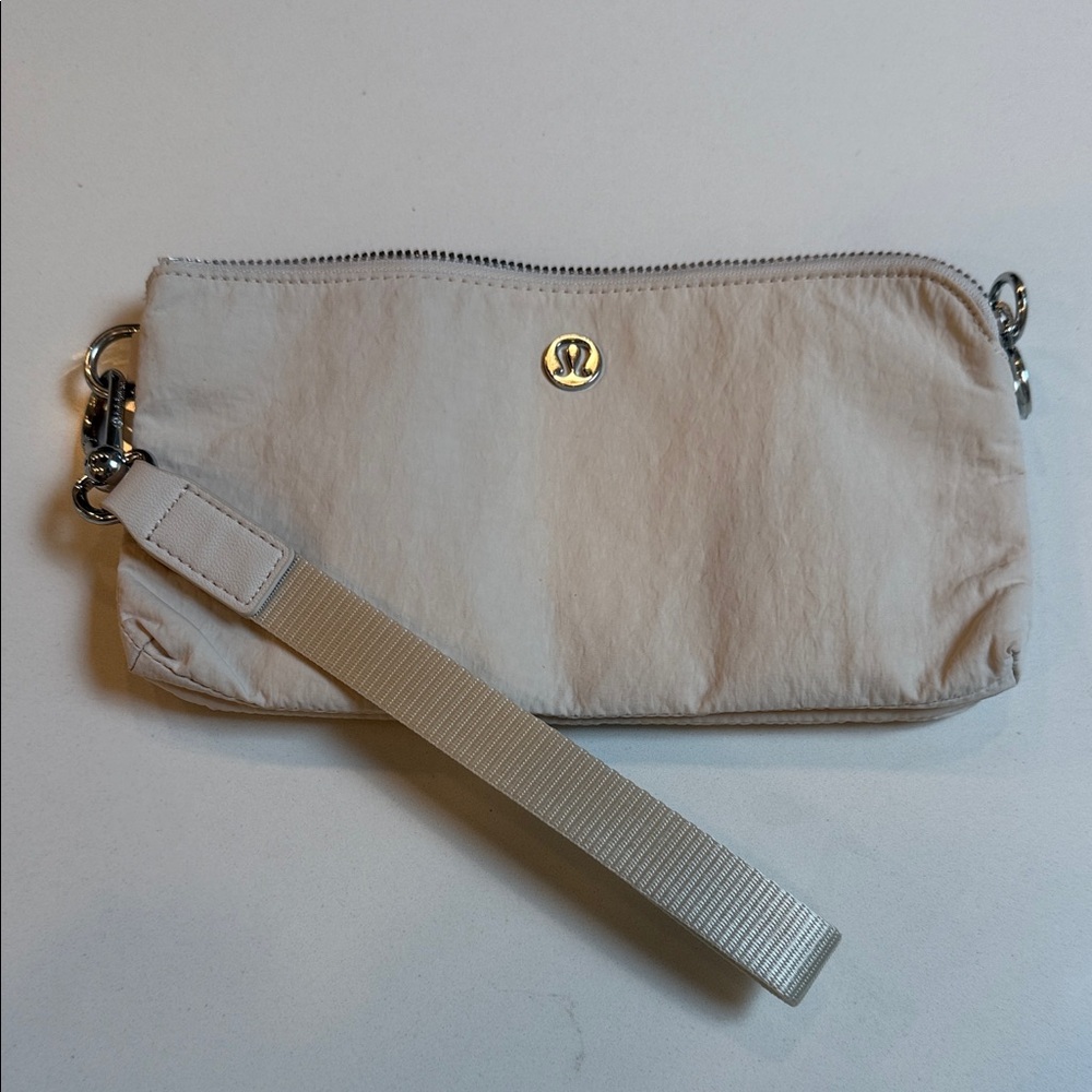 lululemon Cream Wallet & Card Holder